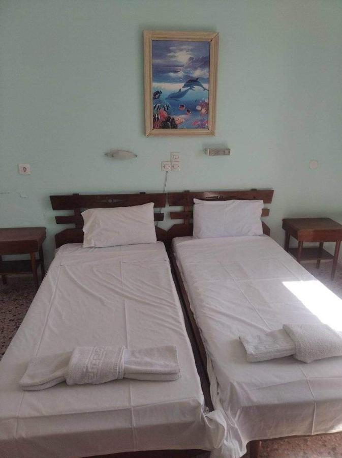 Ammoudia Rooms Agia Marina  Bagian luar foto