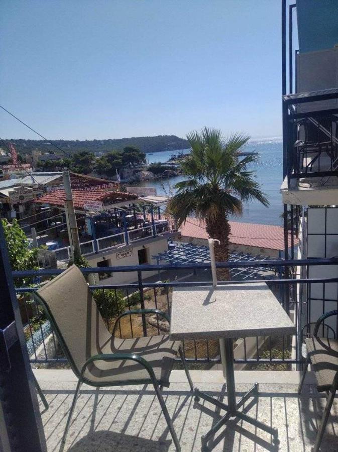 Ammoudia Rooms Agia Marina  Bagian luar foto