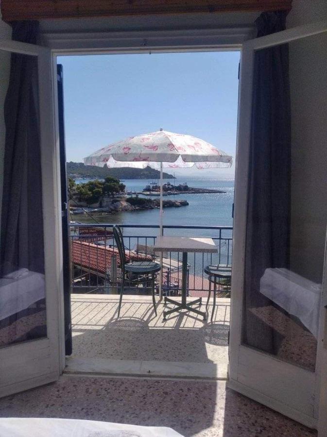 Ammoudia Rooms Agia Marina  Bagian luar foto